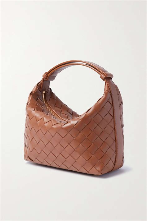 bottega veneta intrecciato leather tote.